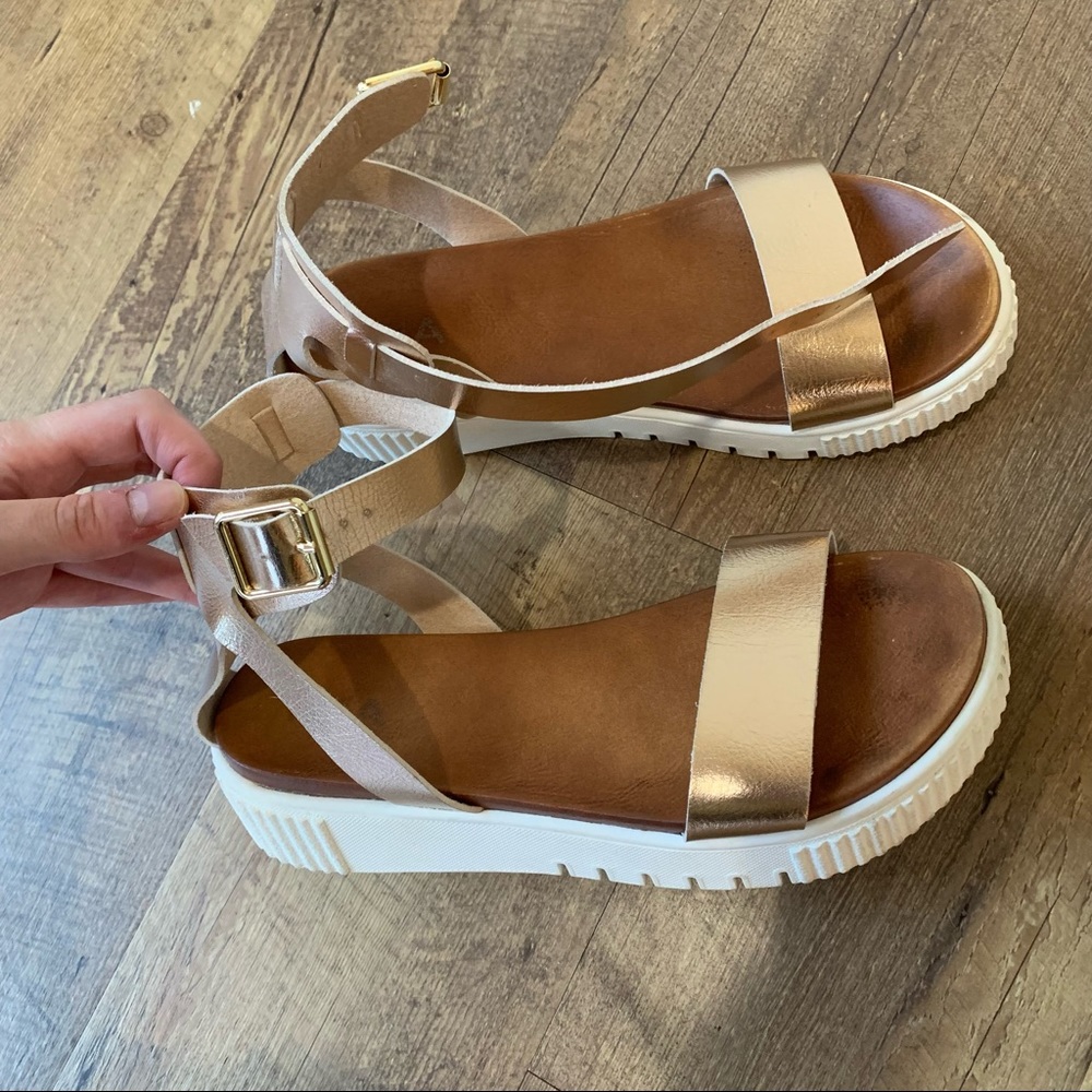 MIA Sandals